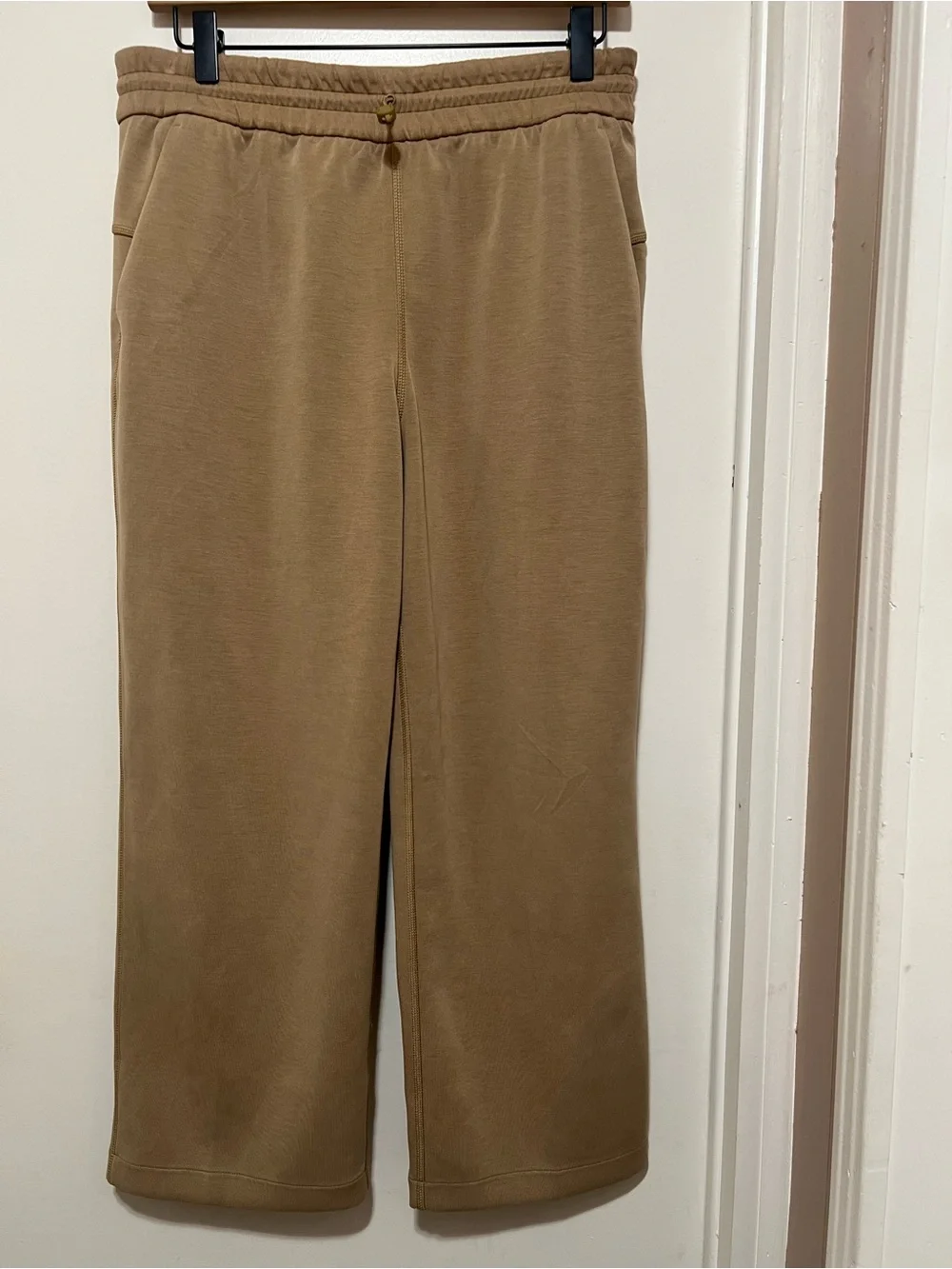 Lululemon Softstreme High-Rise Straight-Leg Cropped Pant Women's Filbert Tan 8